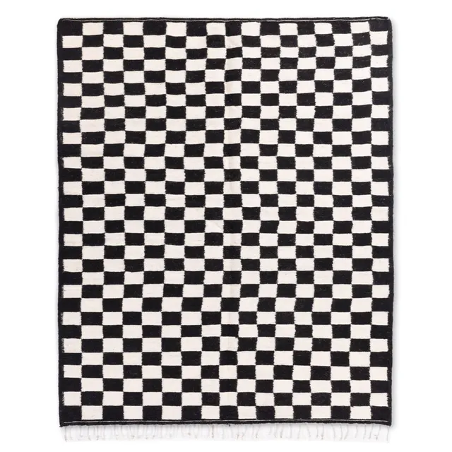 Kilim berbère Anergui beige et noir à damier — tapis kilim