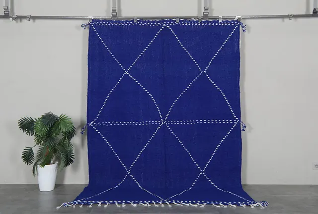 Kilim berbère Idir bleu uni — tapis kilim