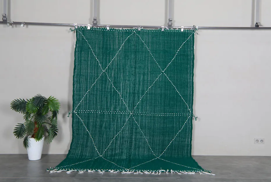 Kilim berbère Tiziri vert uni — tapis kilim tissé à la main