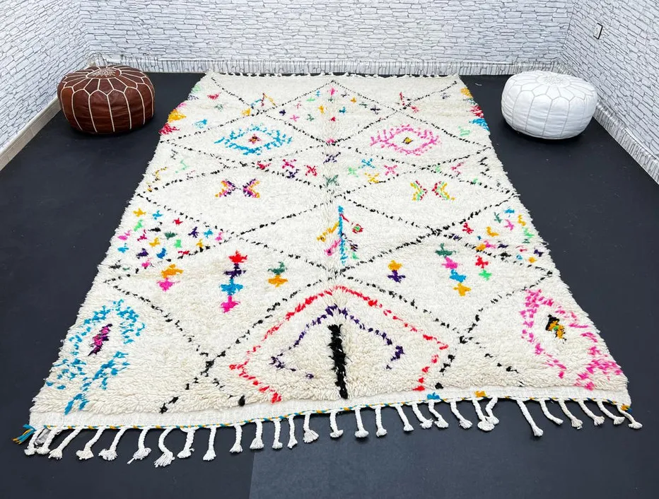 Tapis Azilal Tanirt multicolore, vue 4 sur 4