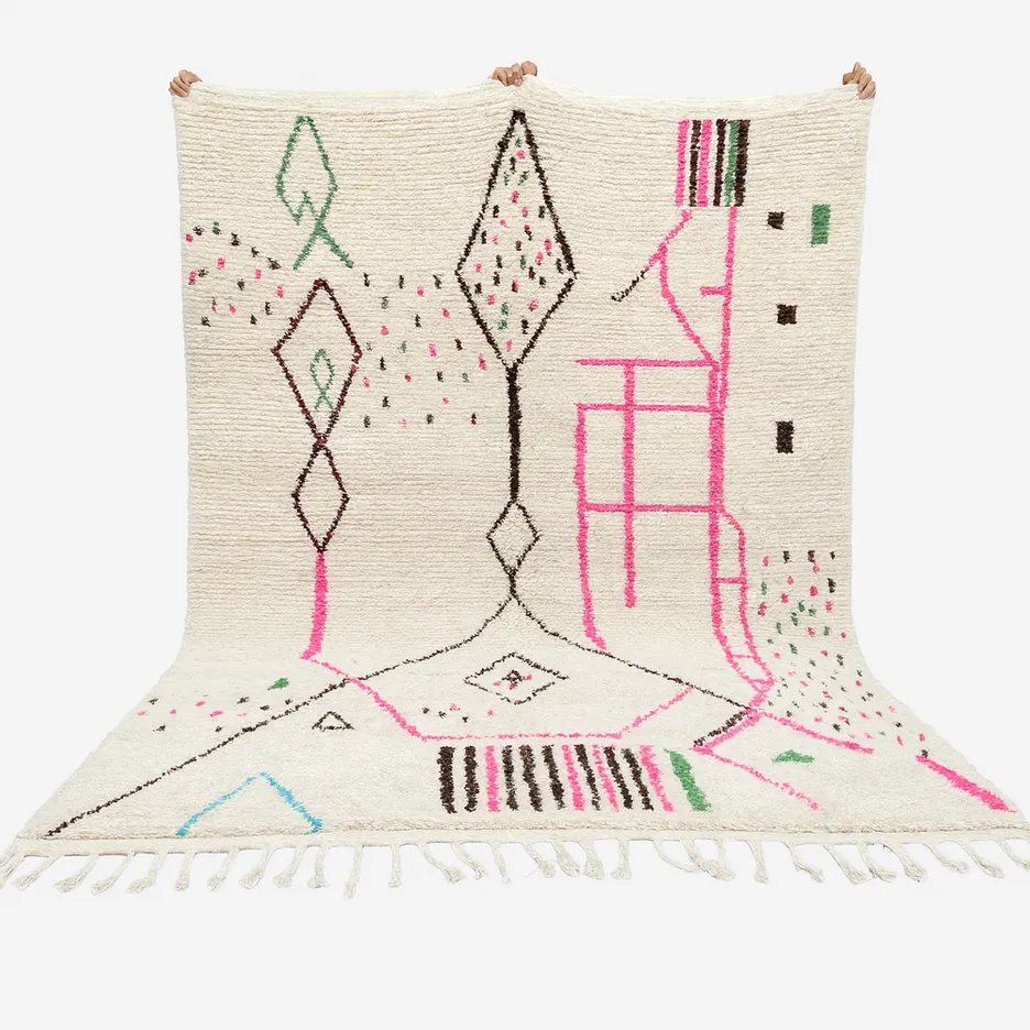 Tapis Azilal Taroudant au dessin abstrait — tapis azilal tissé à la main
