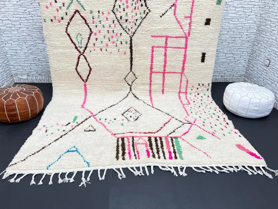 Tapis Azilal Tassaout aux motifs géométriques, vue 3 sur 4