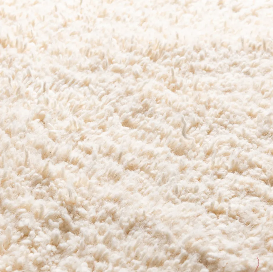 Tapis Beni Ouarain Akka beige et blanc, vue 3 sur 7