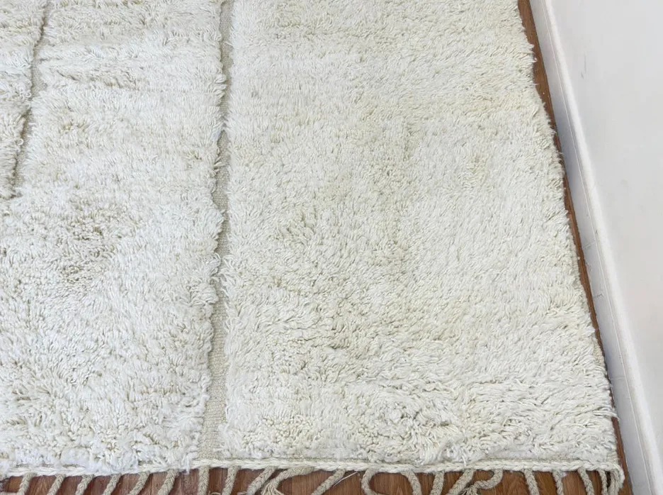 Tapis Beni Ouarain Akka crème, vue 3 sur 4
