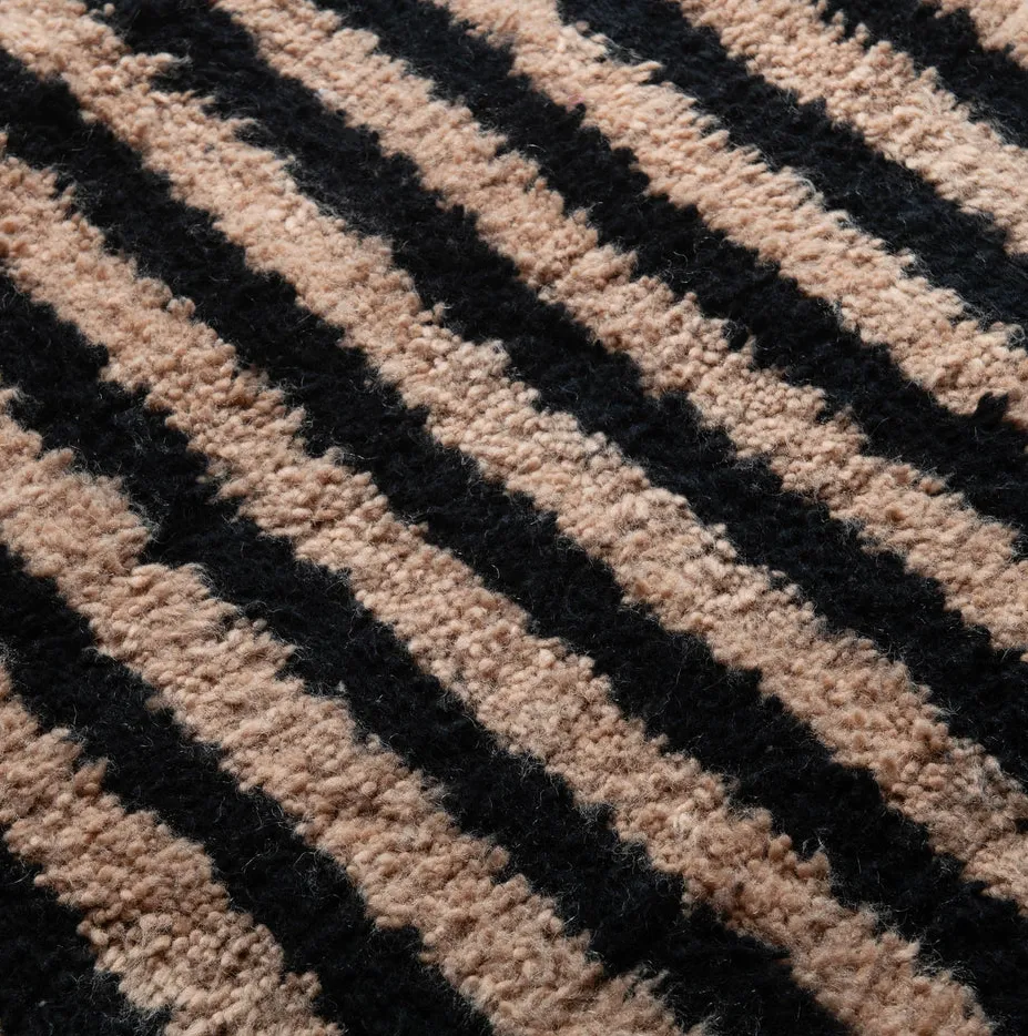 Tapis Beni Ouarain Aksel beige et blanc, vue 4 sur 7