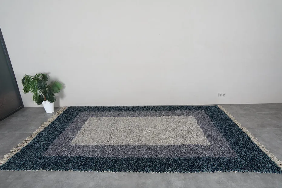 Tapis Beni Ouarain Ameln bleu et gris, vue 4 sur 7