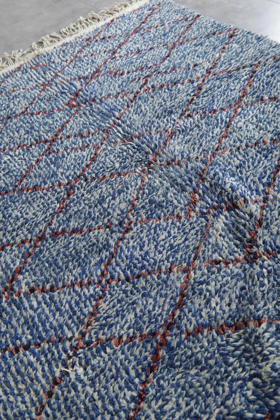 Tapis Beni Ouarain Amnay bleu, vue 5 sur 7