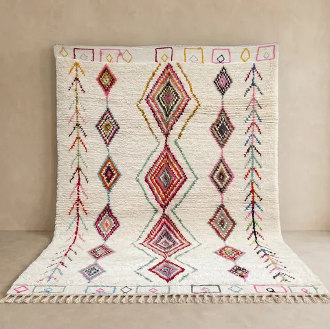 Tapis Beni Ouarain Amnay crème et multicolore à losanges — tapis beni ouarain