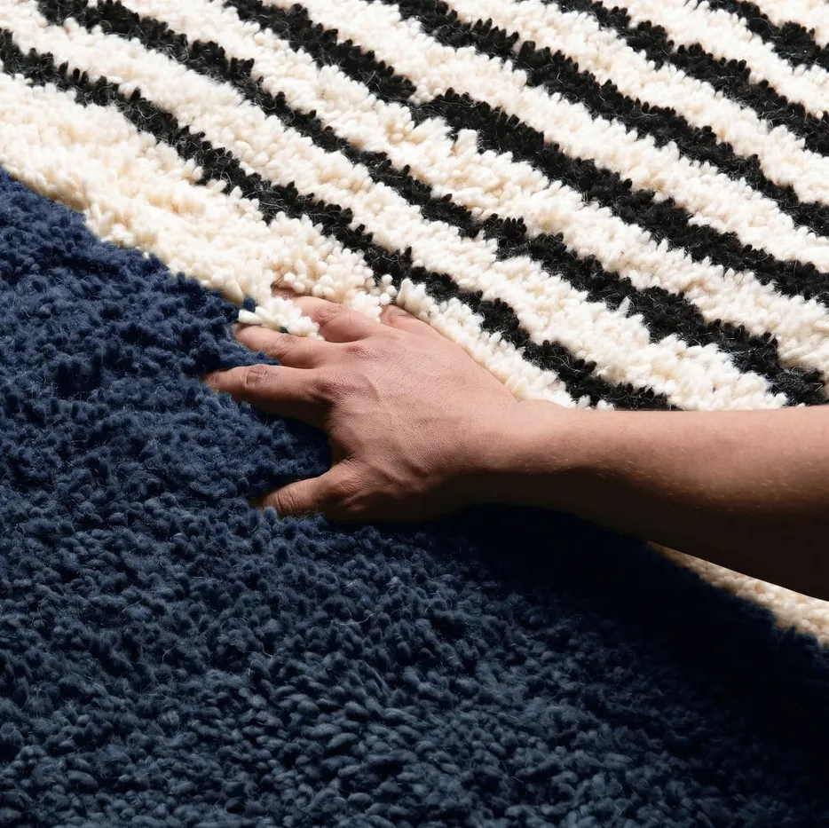 Tapis Beni Ouarain Boulemane bleu, vue 5 sur 7