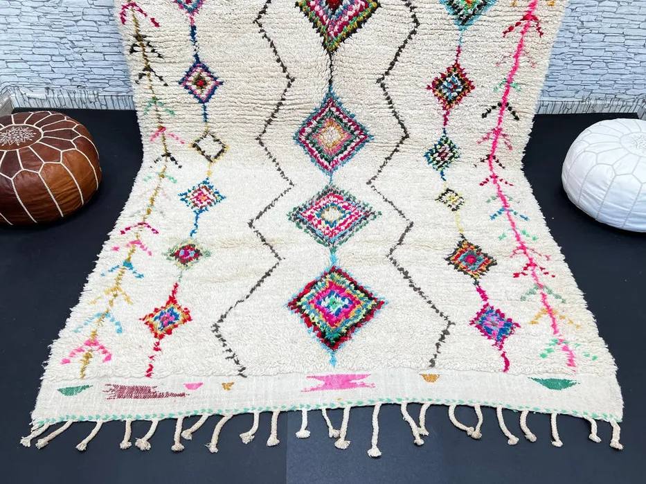 Tapis Beni Ouarain Dihya multicolore à losanges, vue 3 sur 4