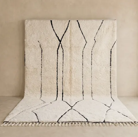 Tapis Beni Ouarain Larache crème et noir à lignes — tapis beni ouarain