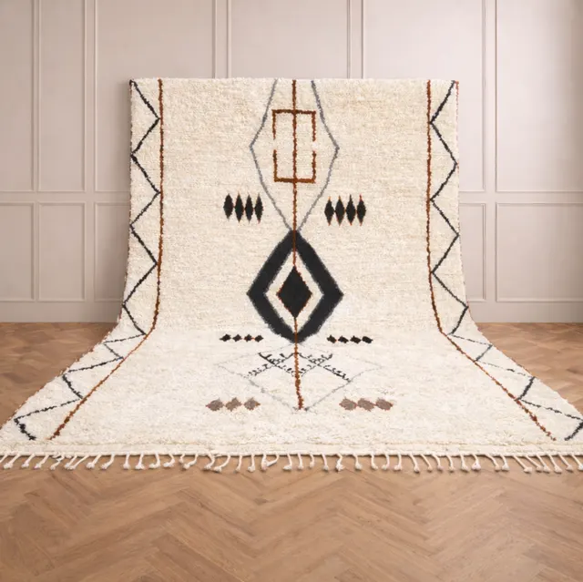 Tapis Beni Ouarain Massin blanc à losanges — tapis beni ouarain