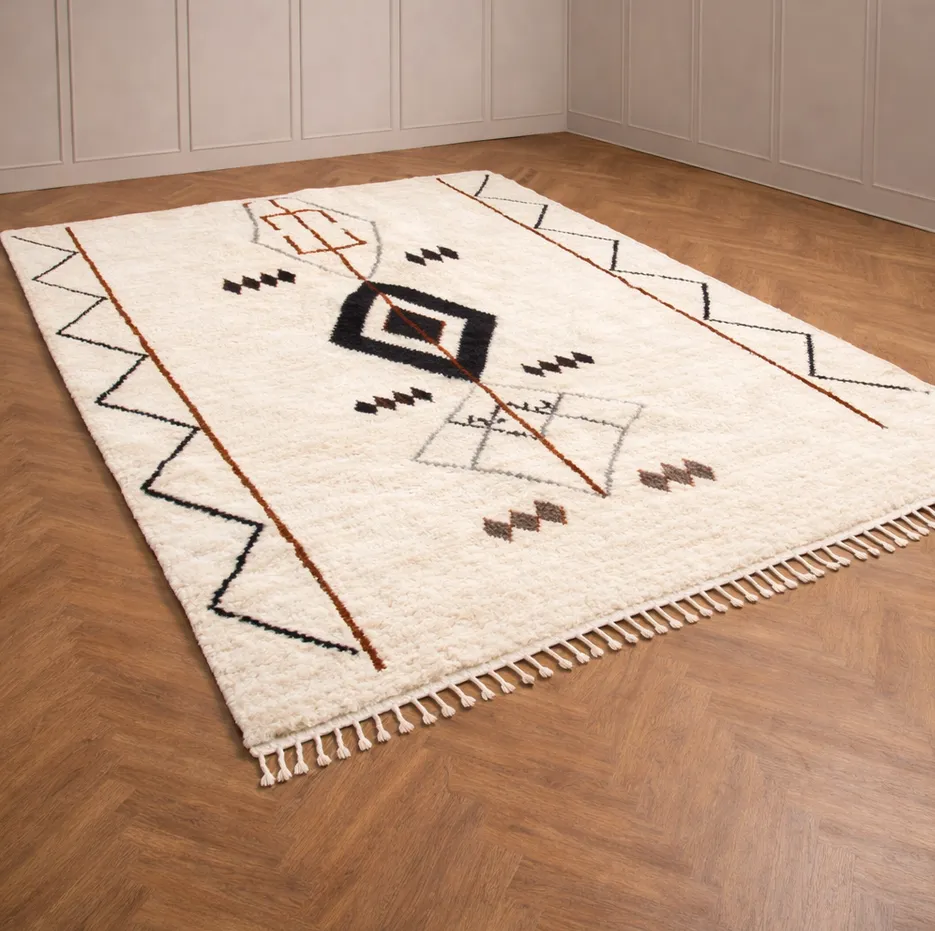 Tapis Beni Ouarain Massin blanc à losanges, vue 3 sur 3