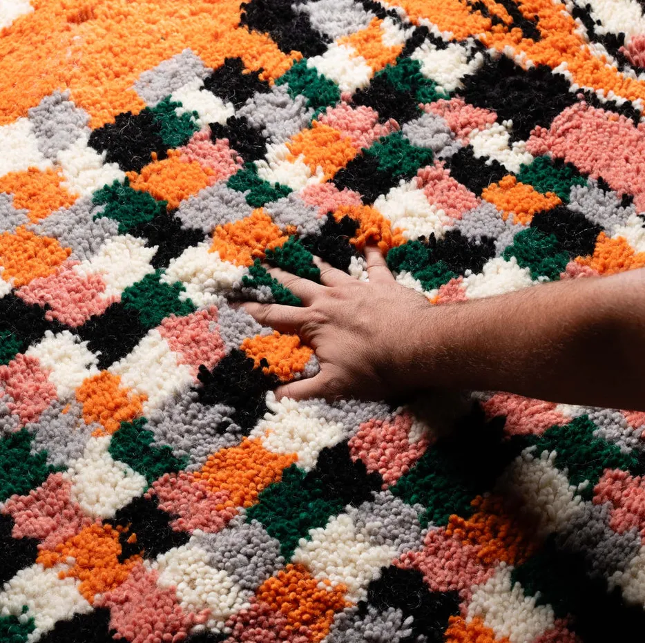 Tapis Beni Ouarain Mhamid beige et blanc, vue 7 sur 7