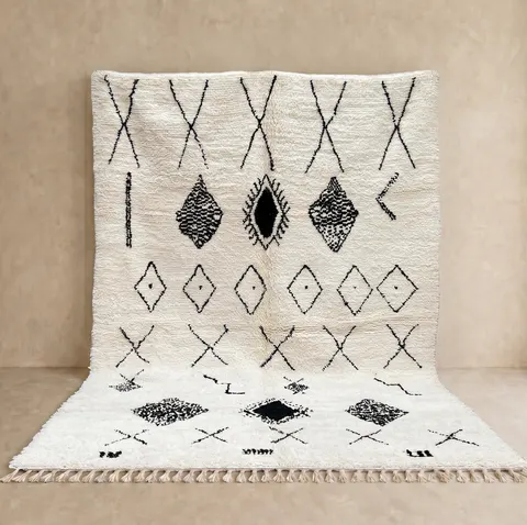 Tapis Beni Ouarain Missour blanc et noir — tapis beni ouarain
