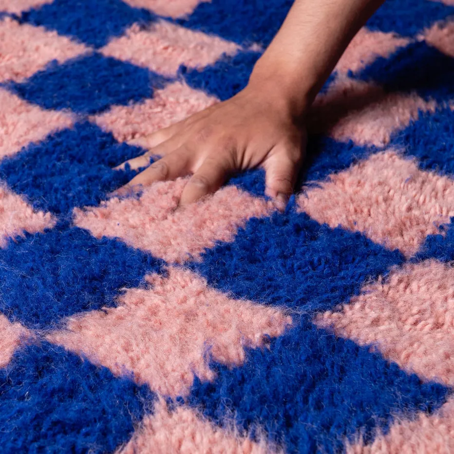 Tapis Beni Ouarain Nfis rose, vue 6 sur 7
