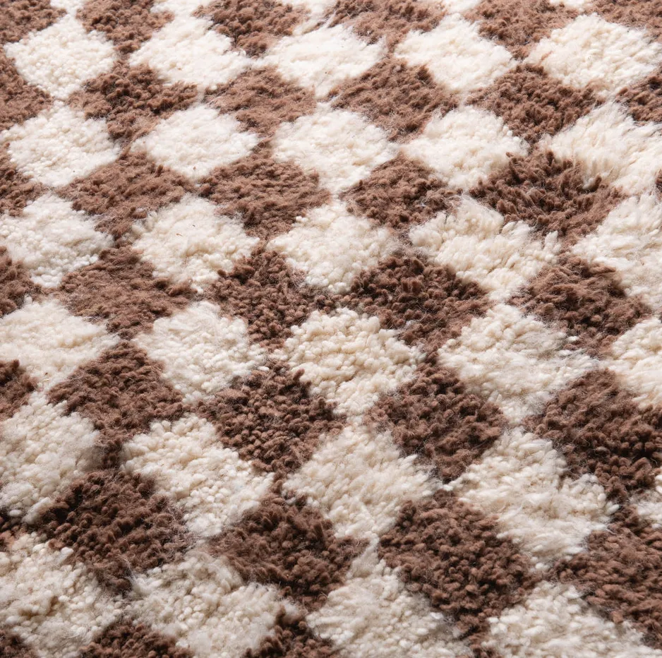 Tapis Beni Ouarain Taddart marron, vue 4 sur 7