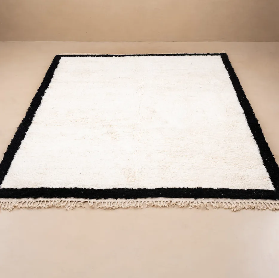 Tapis Beni Ouarain Tahanaout beige et blanc uni, vue 7 sur 7