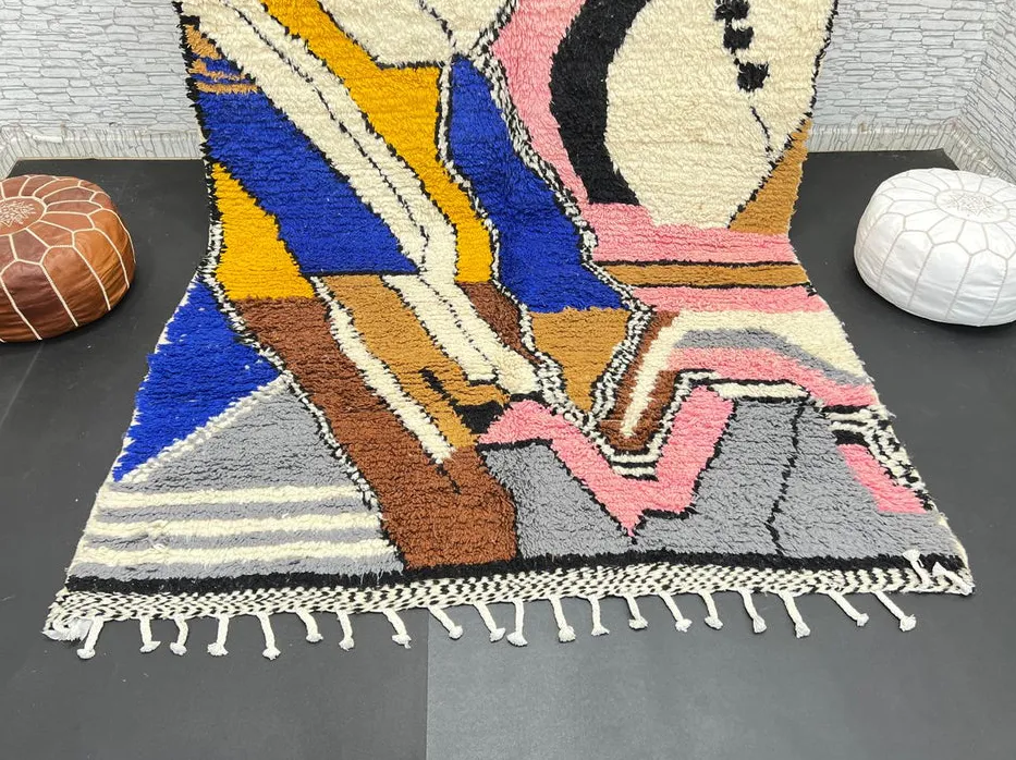 Tapis Beni Ouarain Tazaghart multicolore au dessin abstrait, vue 4 sur 4