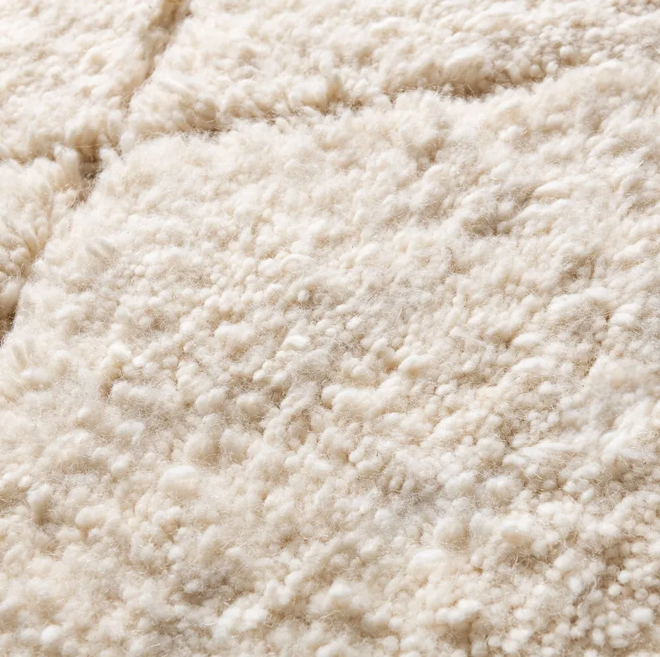 Tapis Beni Ouarain Tidirhine beige et blanc, vue 3 sur 7