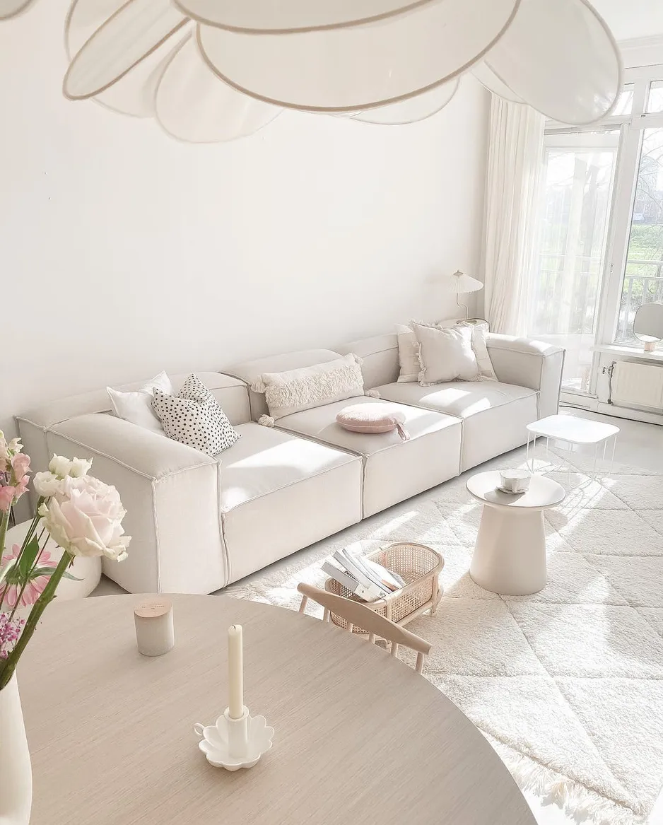 Tapis Beni Ouarain Tidirhine beige et blanc, vue 6 sur 7