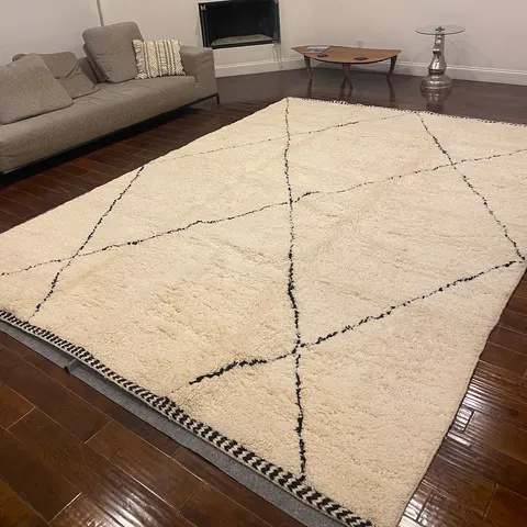 Tapis Beni Ouarain Timahdite crème — tapis beni ouarain