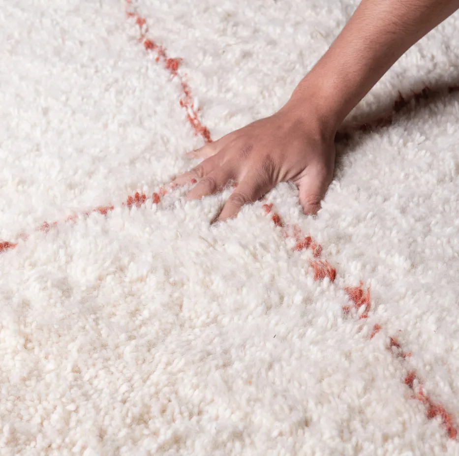 Tapis Beni Ouarain Tirhza terracotta, vue 6 sur 7