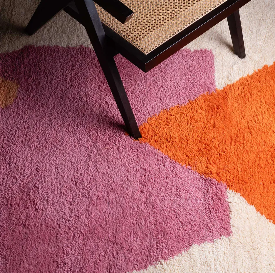Tapis Beni Ouarain Tissint beige et blanc, vue 6 sur 7