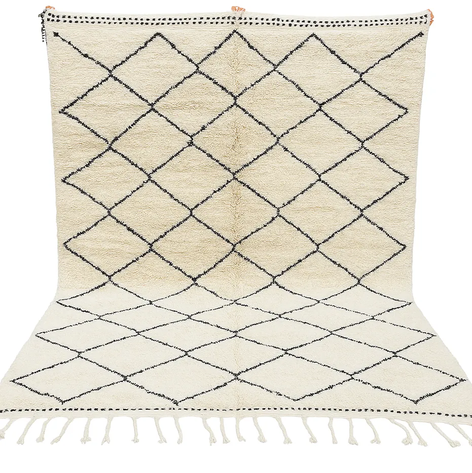 Tapis Beni Ouarain Ziz noir et blanc à losanges — tapis beni ouarain tissé à la main