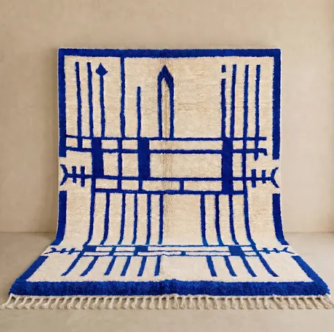Tapis berbère Afennourir bleu aux motifs géométriques — tapis berbères contemporains