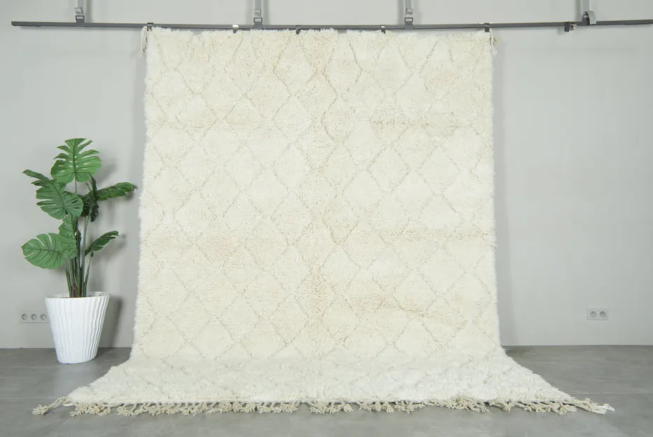Tapis berbère Aguelmam crème et blanc uni — tapis berbères contemporains tissé à la main