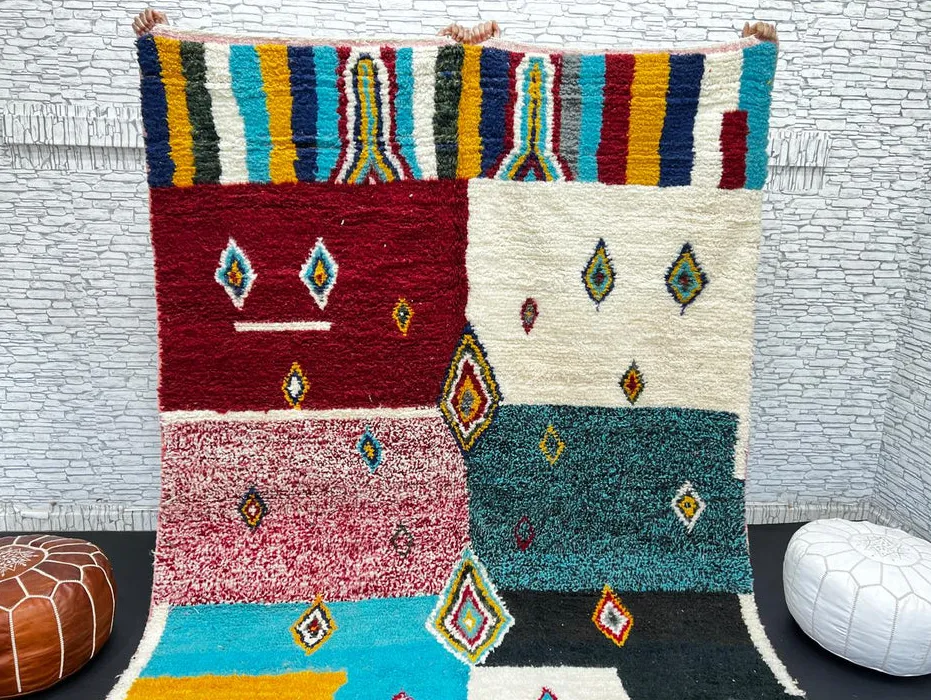 Tapis berbère Aksel multicolore aux motifs géométriques, vue 3 sur 4