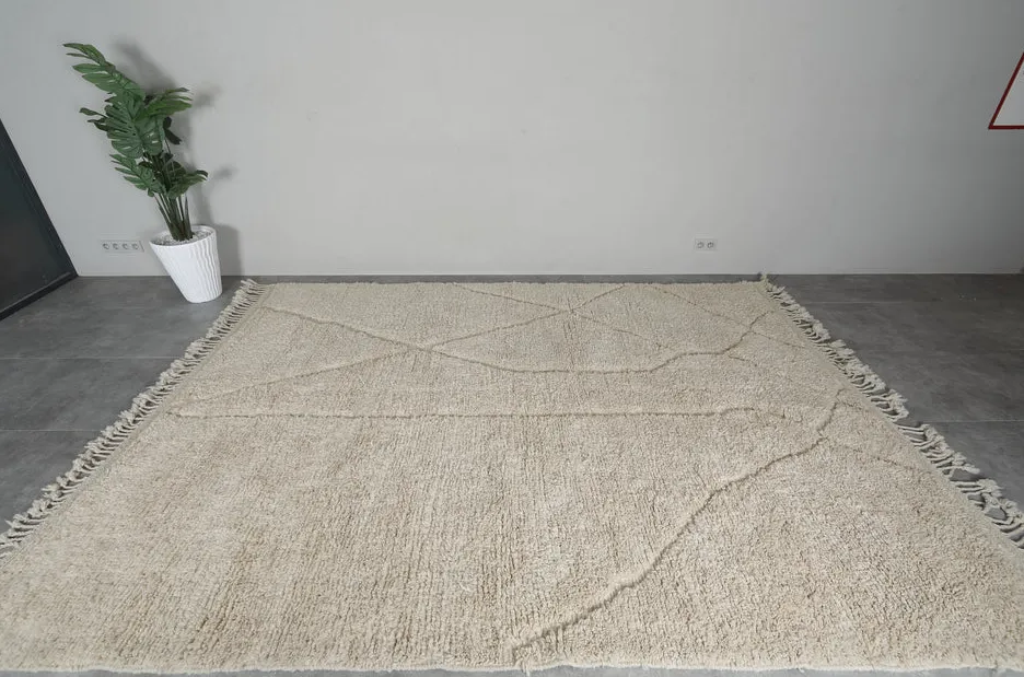 Tapis berbère Aksoual beige, vue 4 sur 7