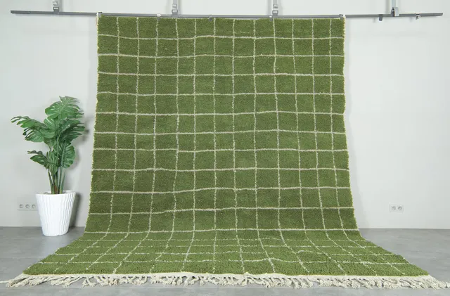 Tapis berbère Anghomar vert à damier — tapis berbères contemporains