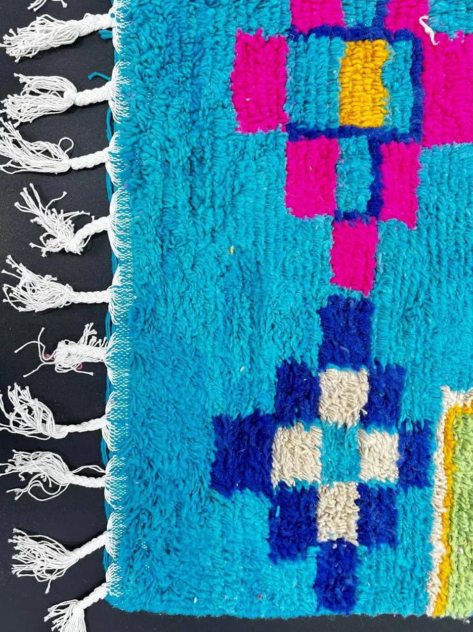 Tapis berbère Asafu bleu et multicolore aux motifs géométriques, vue 4 sur 4