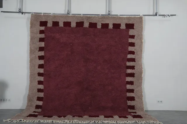 Tapis berbère Aylal bordeaux — tapis berbères contemporains