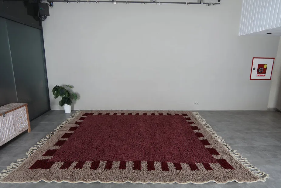 Tapis berbère Aylal bordeaux, vue 4 sur 7