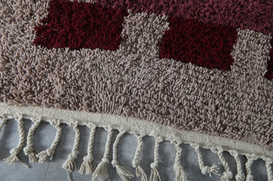 Tapis berbère Aylal bordeaux, vue 6 sur 7