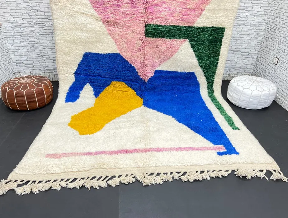 Tapis berbère Bounaceur multicolore au dessin abstrait, vue 3 sur 4