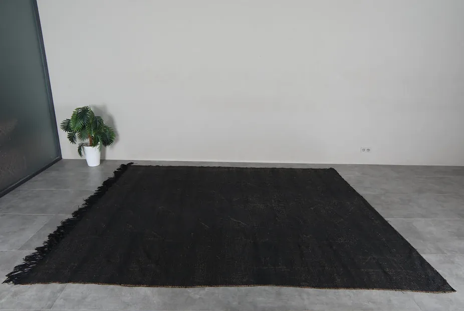 Tapis berbère Chefchaouen noir, vue 4 sur 7