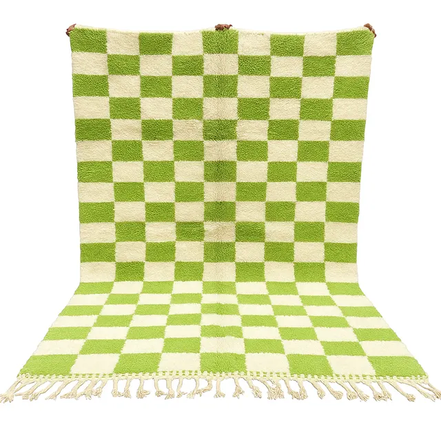 Tapis berbère Drâa vert et crème à damier — tapis berbères contemporains