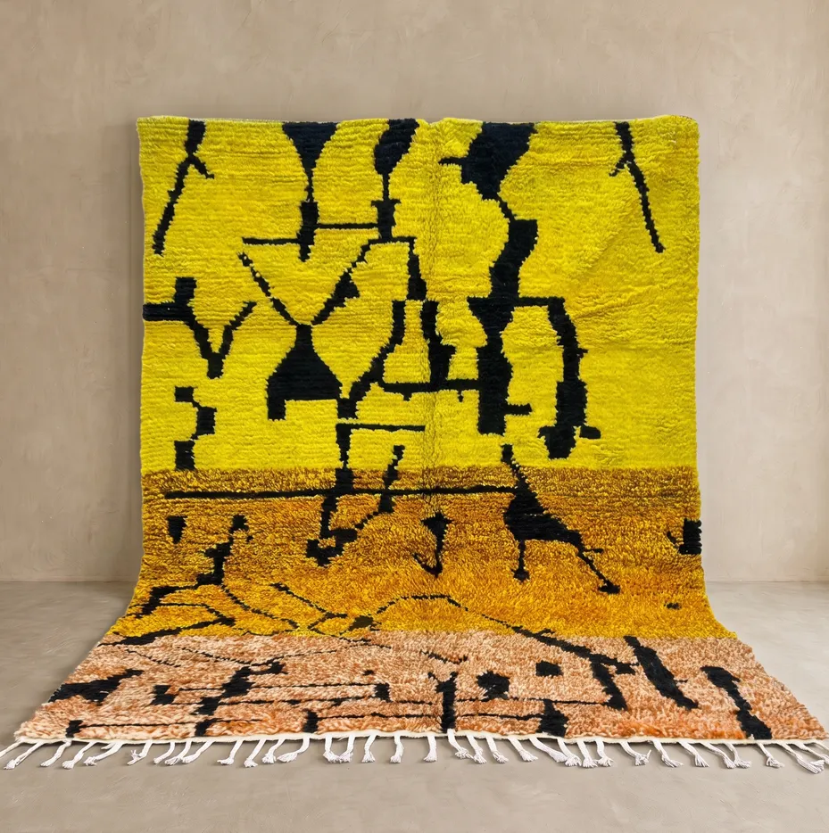 Tapis berbère Figuig au dessin abstrait — tapis berbères contemporains tissé à la main
