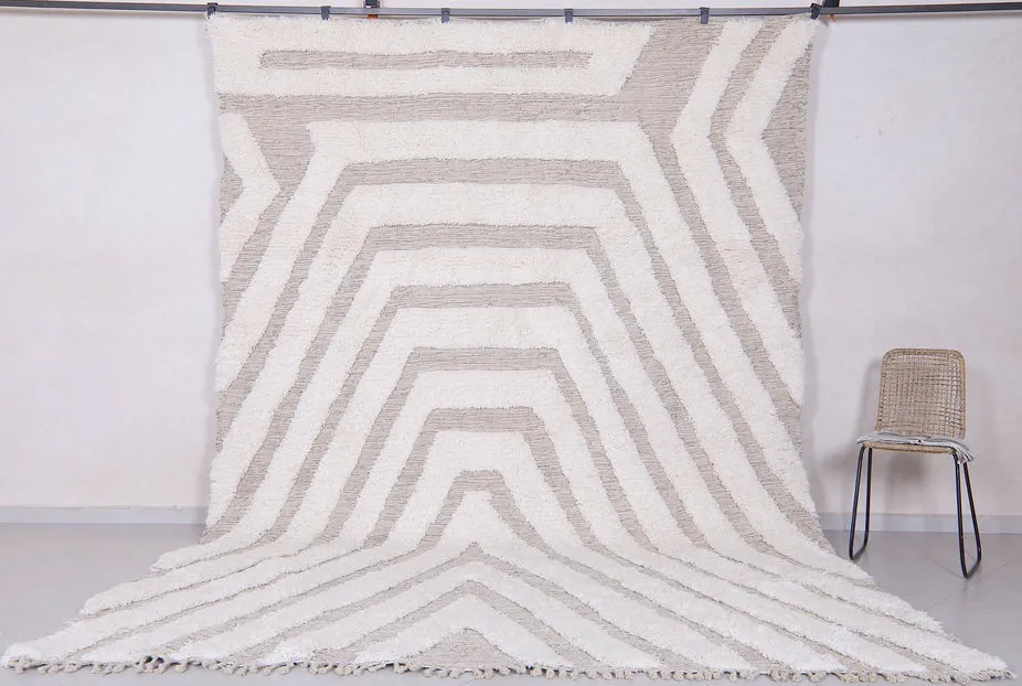Tapis berbère Gaya crème et beige aux motifs géométriques — tapis berbères contemporains tissé à la main