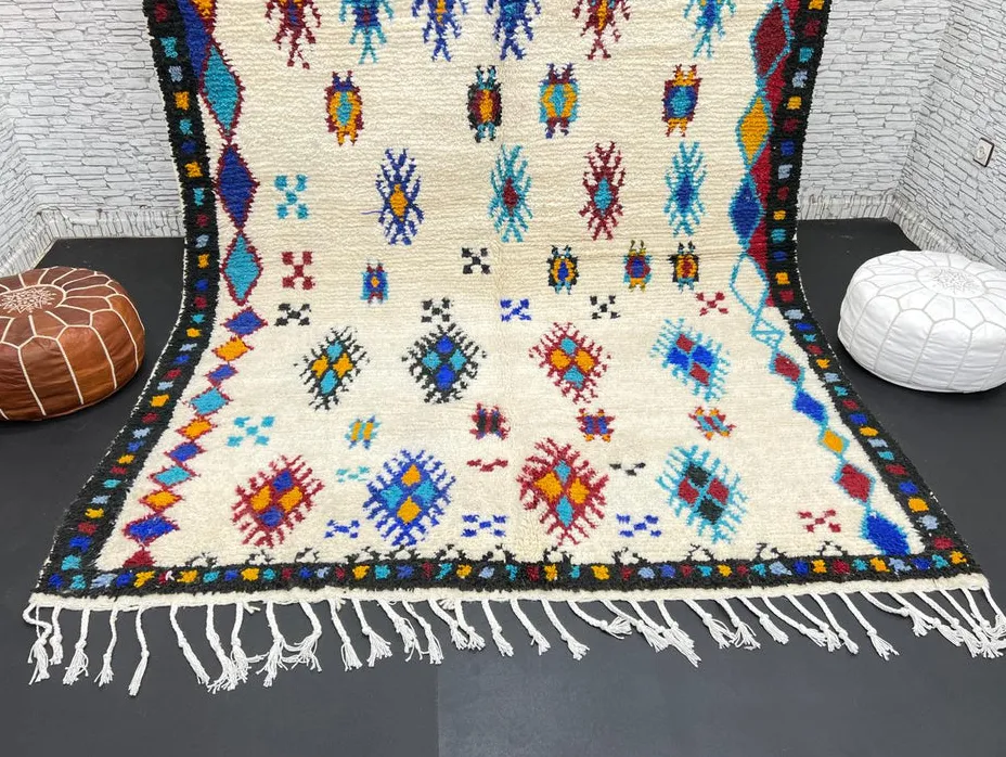 Tapis berbère Gaya multicolore aux motifs berbères, vue 3 sur 4