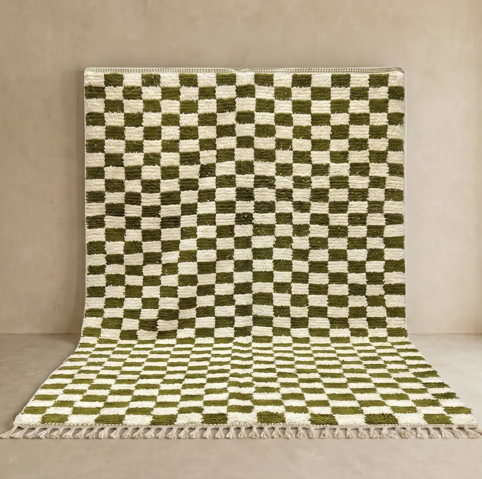 Tapis berbère Guir vert à damier — tapis berbères contemporains tissé à la main