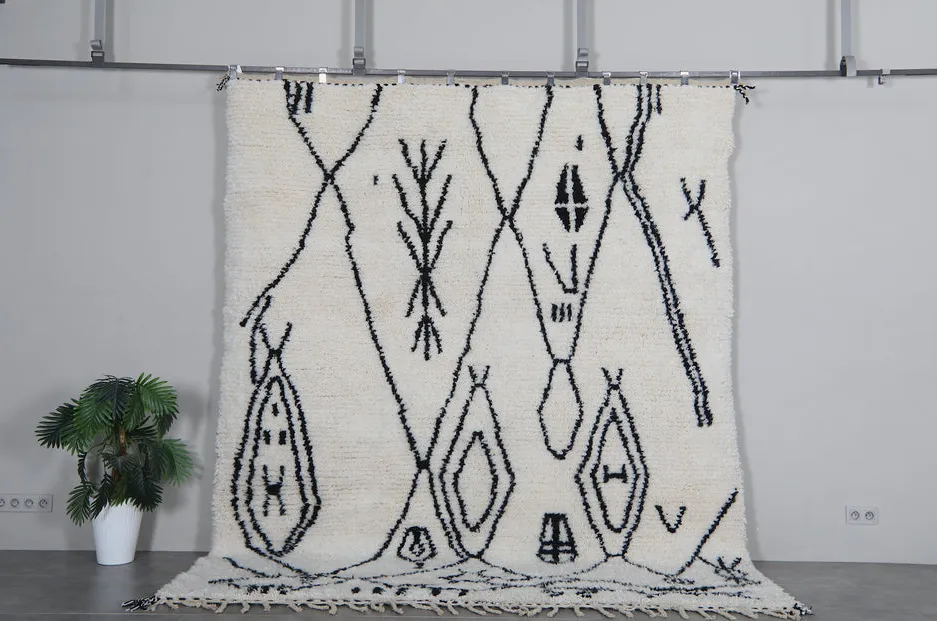 Tapis berbère Kella crème et noir — tapis berbères contemporains tissé à la main