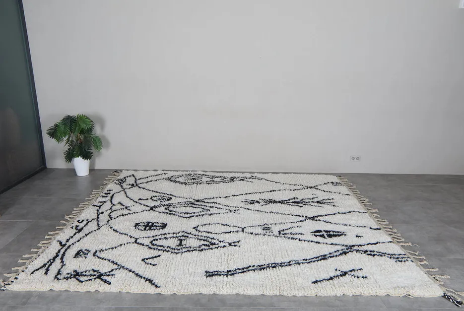 Tapis berbère Kella crème et noir, vue 5 sur 7