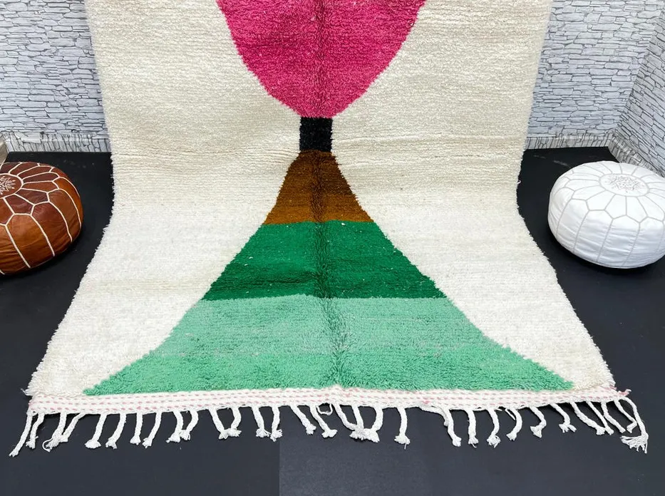 Tapis berbère Kella rose et vert, vue 3 sur 4