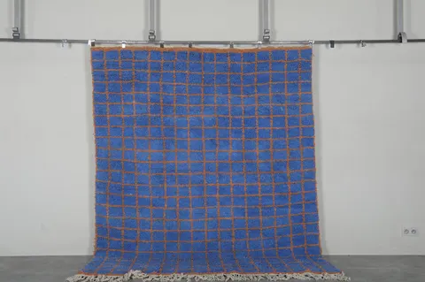 Tapis berbère Larache bleu et orange aux motifs géométriques — tapis berbères contemporains