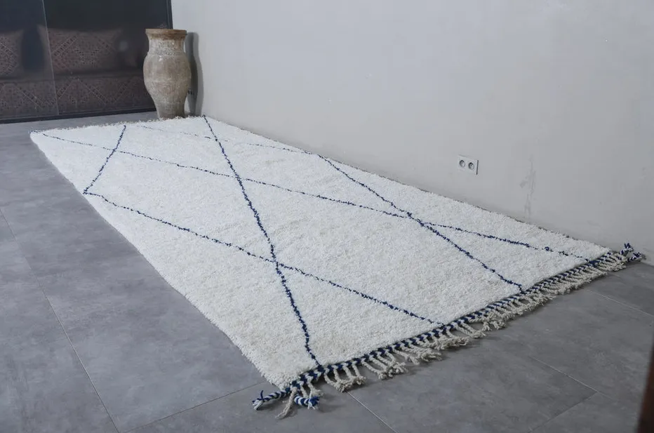 Tapis berbère Loukkos bleu à lignes, vue 6 sur 7